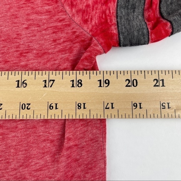 Batman Tshirt Womens Juniors 11/13 Red Harley Quinn - Picture 6 of 8